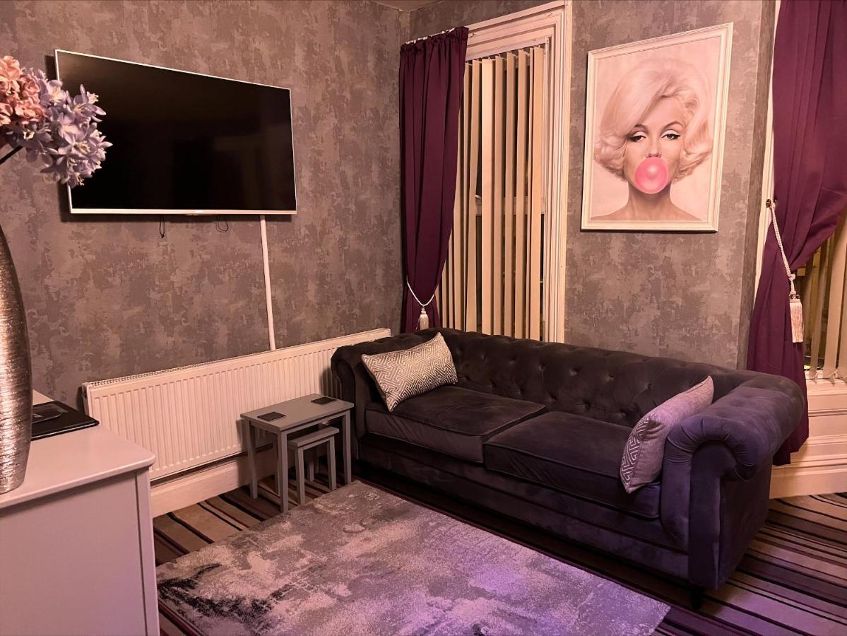 Delovely Hotel Blackpool Esterno foto