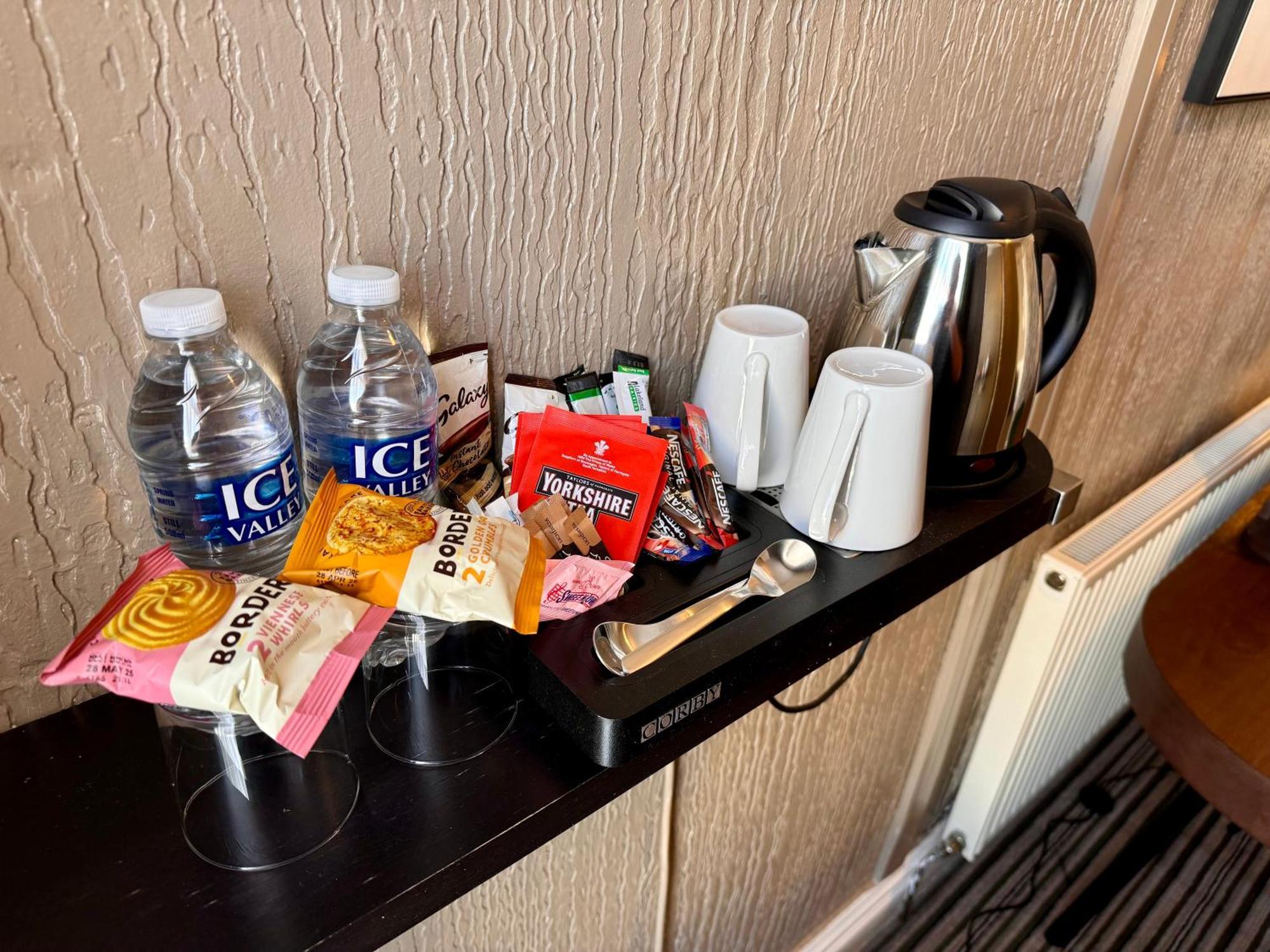 Delovely Hotel Blackpool Esterno foto