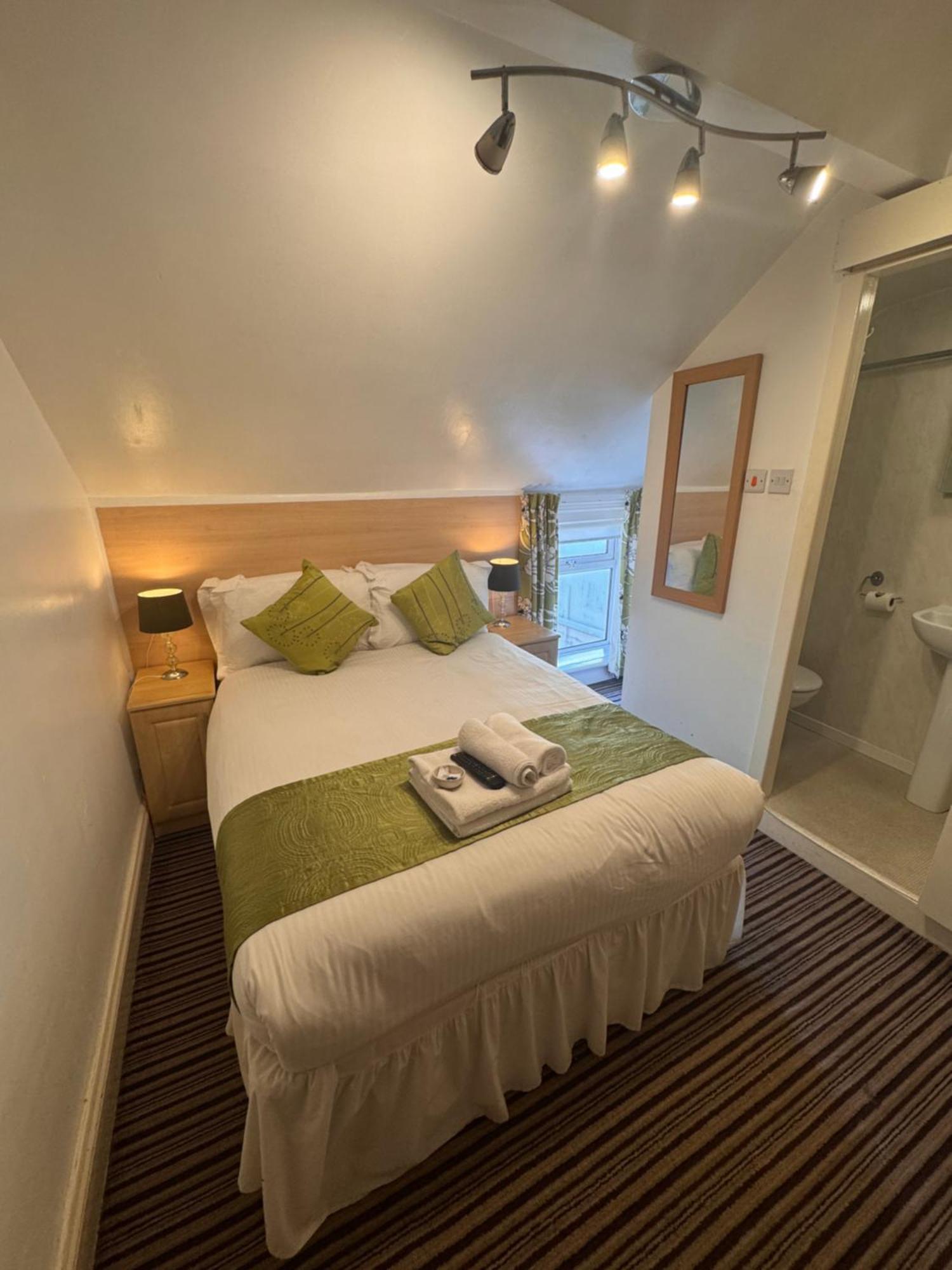 Delovely Hotel Blackpool Esterno foto