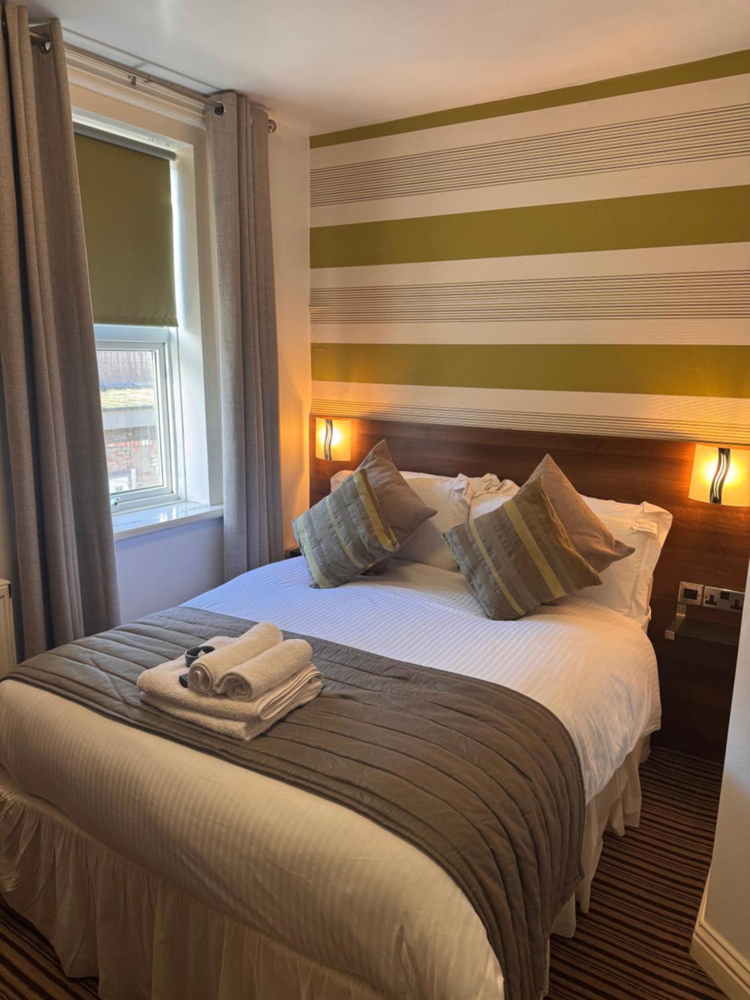 Delovely Hotel Blackpool Esterno foto